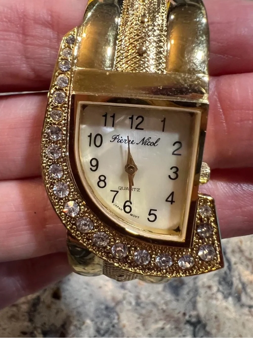 Vintage Y2K Gold-Tone Crystal Accent Women’s Watch